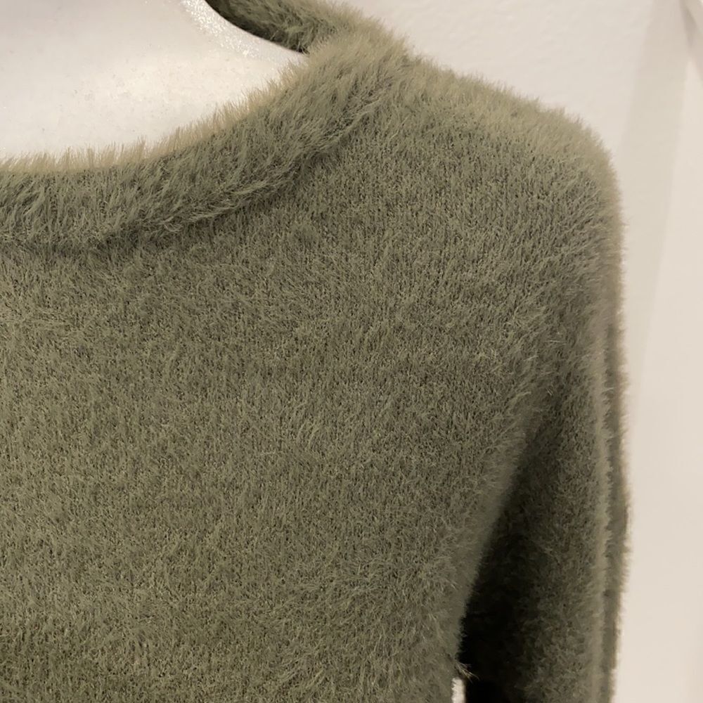 Express Top.  - Picture 2 of 6